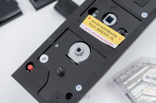 全屋智能第一步 华为智选VOC智能门锁S评测与智能门锁控制板解析